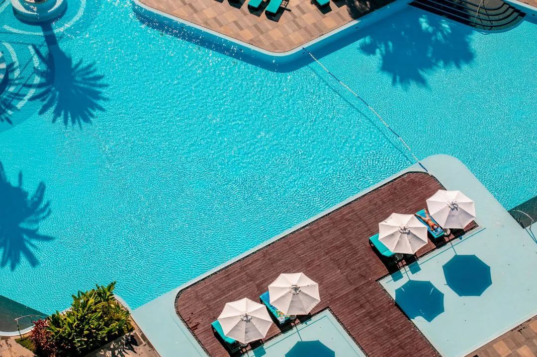 室外泳池 (5).jpg