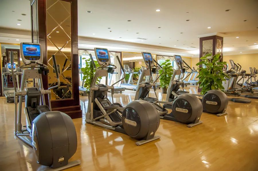 oYYBAFv_rxSAcItMAALC0Q0H7vo680.jpg 图片