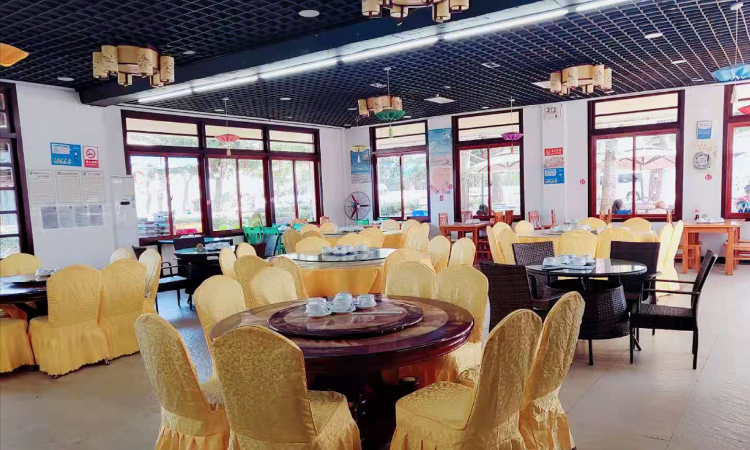 梁记海南名吃(亚龙湾亚泰商业街店) - 海口观澜湖高尔夫球场预订-海南高尔夫旅游攻略推荐
