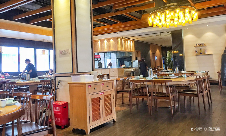 张烤鸭·川菜·冒烤鸭(青石桥店) - 海口观澜湖高尔夫球场预订-海南高尔夫旅游攻略推荐