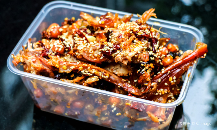 嗨岛兔烤兔兔头缠丝兔四川特产(春熙路总店) - 深圳观澜湖高尔夫订场服务-广东专业高尔夫预订平台