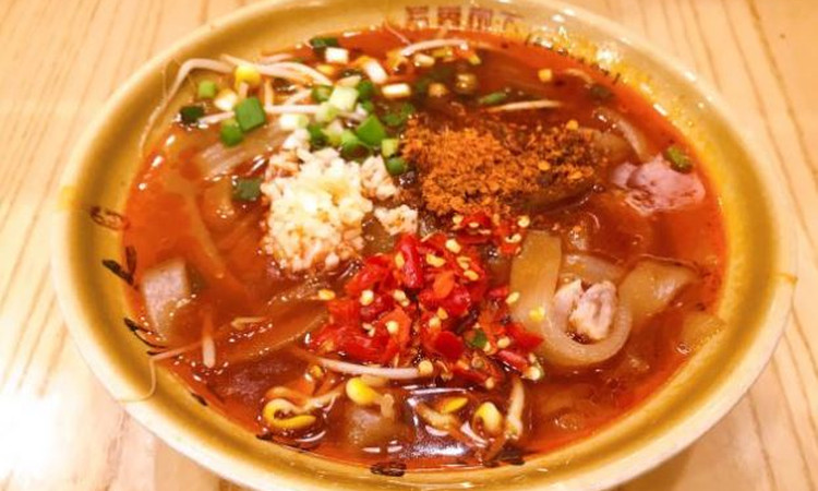 钵问·就是乐山钵钵鸡(春熙路店) - 深圳观澜湖高尔夫订场服务-广东专业高尔夫预订平台