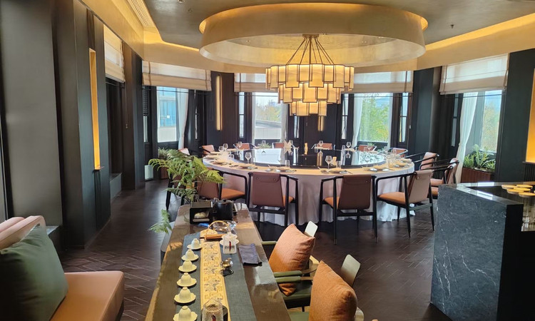 玉鼎煊(世龙公馆店) - 全国335座高尔夫球场实时预订-高球爱好者一站式订场平台