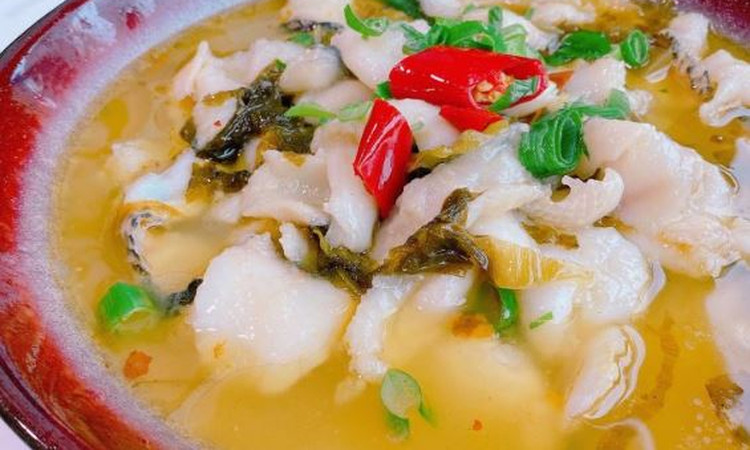 月半(解放碑店) - 全国335座高尔夫球场实时预订-高球爱好者一站式订场平台