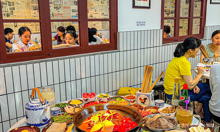 芈重山老火锅(洪崖洞店) - 深圳观澜湖高尔夫订场服务-广东专业高尔夫预订平台