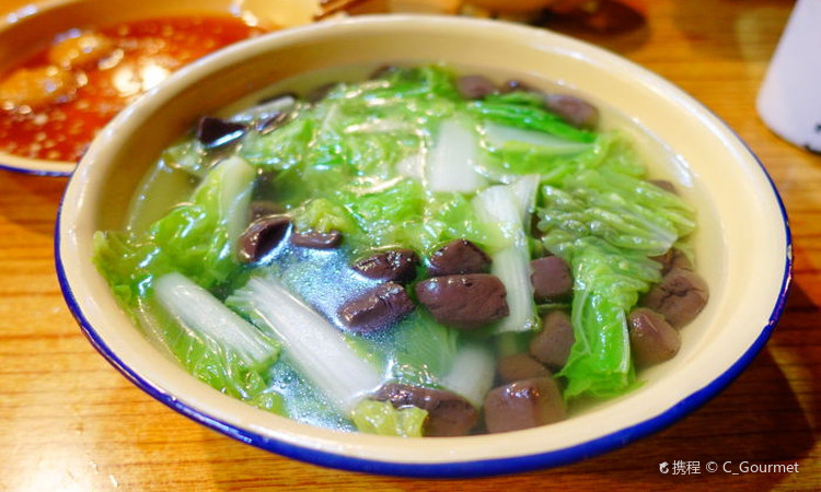 李子坝梁山鸡(公园二鸡哥店) - 高尔夫1球1晚特惠套票-星际高球联盟精选旅游套餐