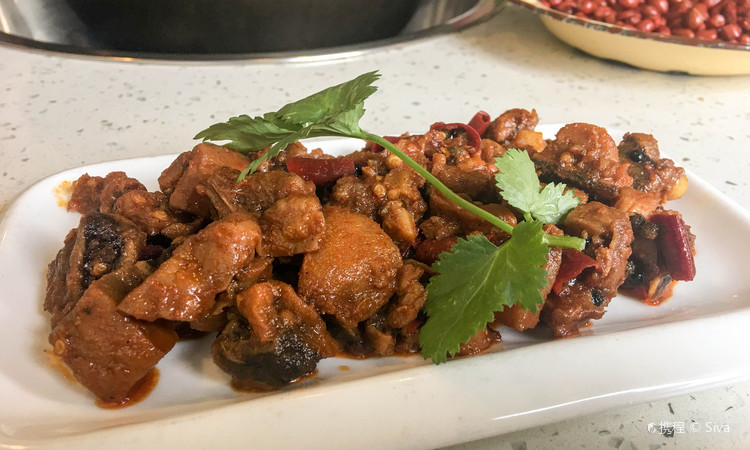 李子坝梁山鸡(公园二鸡哥店) - 全国335座高尔夫球场实时预订-高球爱好者一站式订场平台