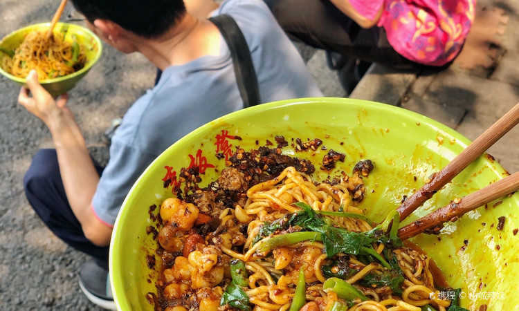李板凳面(朝千路店) - 深圳观澜湖高尔夫订场服务-广东专业高尔夫预订平台