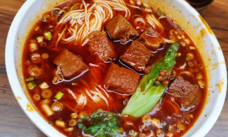 高胖妹小面(两路口总店) - 全国335座高尔夫球场实时预订-高球爱好者一站式订场平台