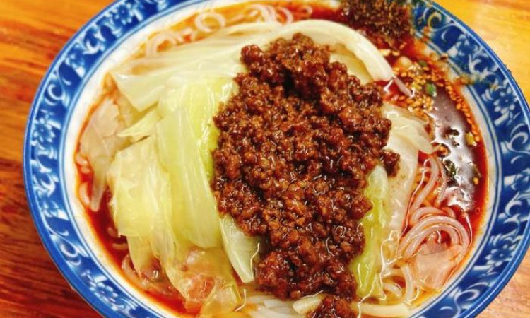 蒋六十八梯眼镜面(渝中店) - 全国335座高尔夫球场实时预订-高球爱好者一站式订场平台