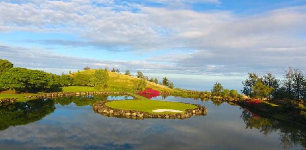 马卡尼高尔夫俱乐部