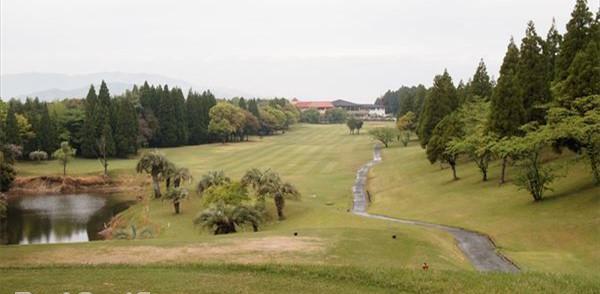 司菊水高尔夫俱乐部 - 阳江保利银滩高尔夫套票-海滨高尔夫旅游1球1晚套餐