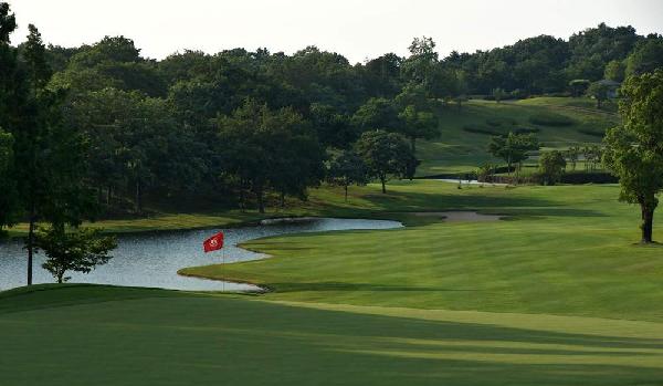 鸠山乡村俱乐部 - 全国335座高尔夫球场实时预订-高球爱好者一站式订场平台