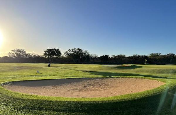 特德马卡莱纳高尔夫球场
