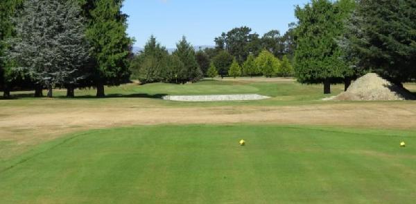 宜人地高尔夫俱乐部