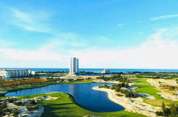 蓝钻石林克斯高尔夫球场