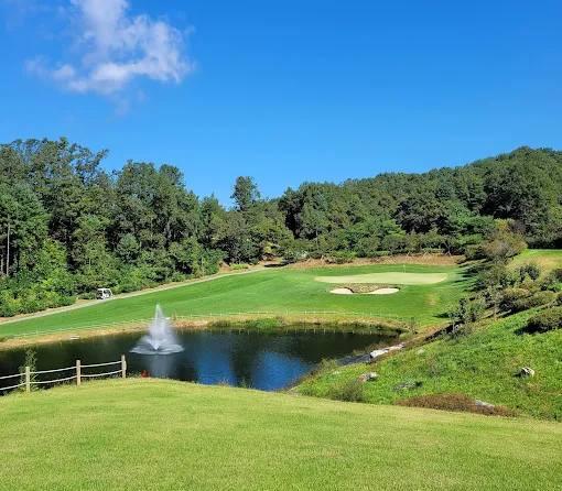 洛德山高尔夫度假村 - 阳江保利银滩高尔夫套票-海滨高尔夫旅游1球1晚套餐