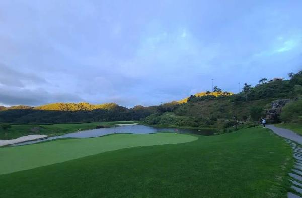 业主高尔夫俱乐部 - undefined