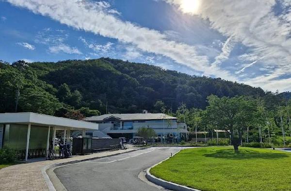 月城里乡村俱乐部 - 深圳观澜湖高尔夫订场服务-广东专业高尔夫预订平台