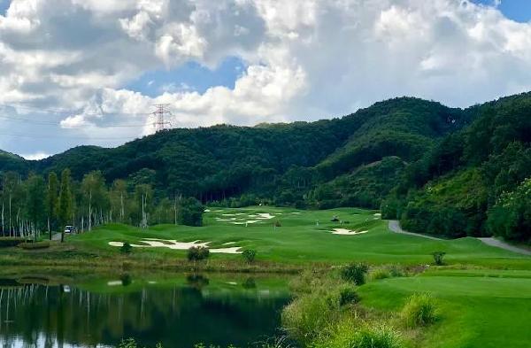 希尔德洛西乡村俱乐部 - 阳江保利银滩高尔夫套票-海滨高尔夫旅游1球1晚套餐