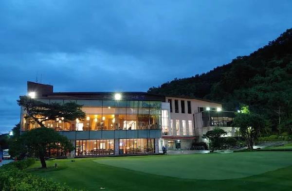 灯塔山高尔夫俱乐部 - 深圳观澜湖高尔夫订场服务-广东专业高尔夫预订平台