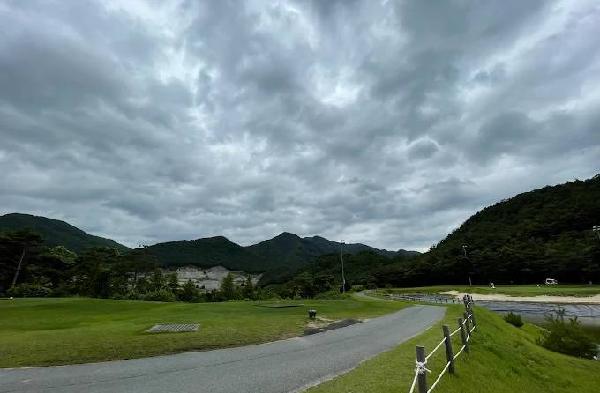 东港姐妹乡村俱乐部 - 阳江保利银滩高尔夫套票-海滨高尔夫旅游1球1晚套餐