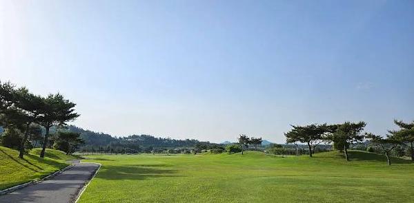 务安乡村俱乐部 - 高尔夫1球1晚特惠套票-星际高球联盟精选旅游套餐