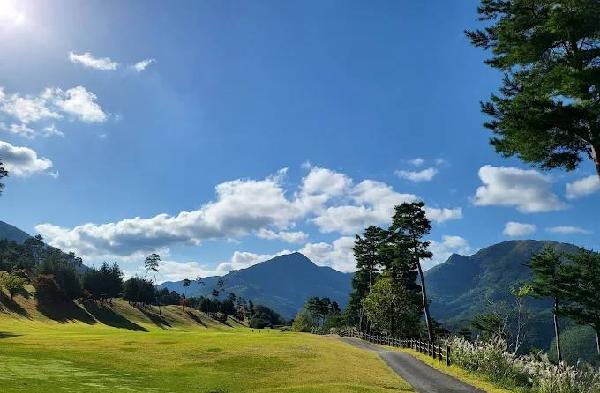 黑谷乡村俱乐部 - 阳江保利银滩高尔夫套票-海滨高尔夫旅游1球1晚套餐