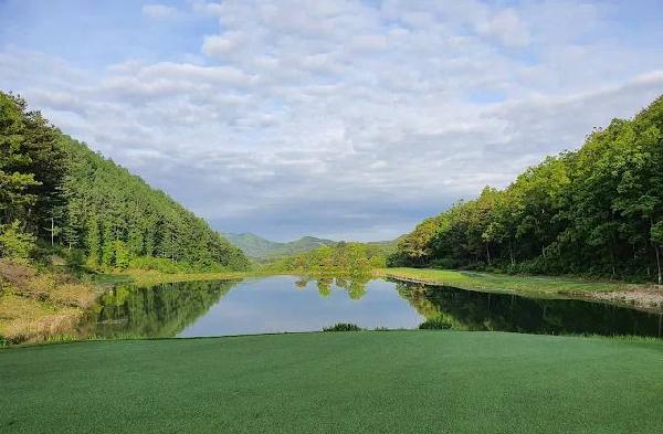 洛德山高尔夫度假村 - undefined