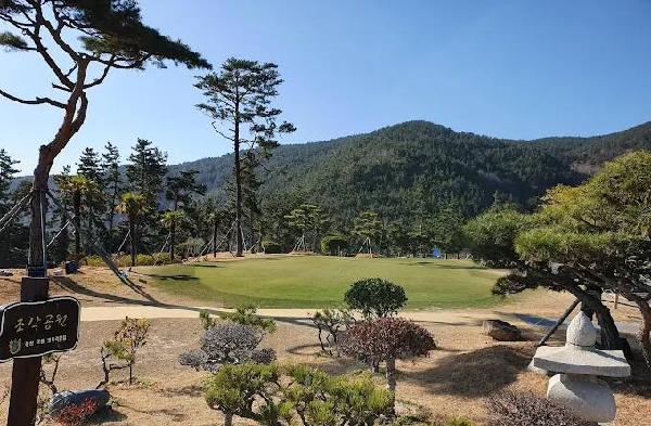 统营东远皇家乡村俱乐部 - 阳江保利银滩高尔夫套票-海滨高尔夫旅游1球1晚套餐