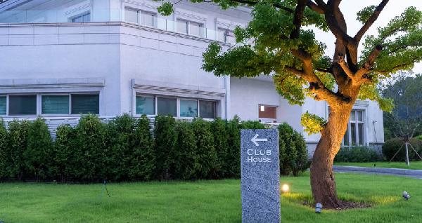 天堂乡村俱乐部 - 阳江保利银滩高尔夫套票-海滨高尔夫旅游1球1晚套餐