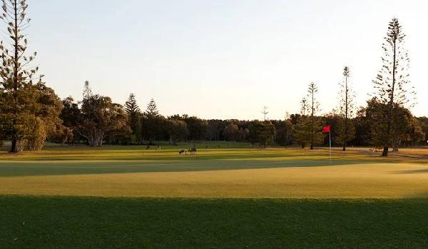 扬巴高尔夫乡村俱乐部 - 海口观澜湖高尔夫球场预订-海南高尔夫旅游攻略推荐
