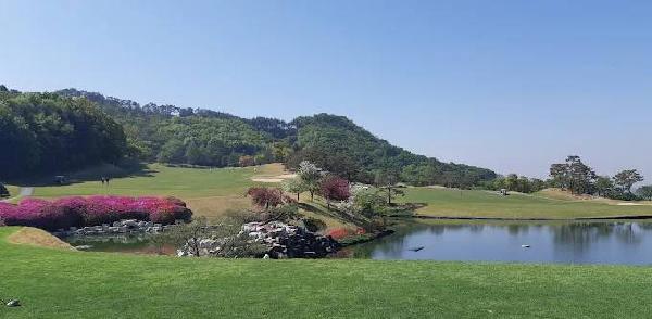 1俱乐部新罗乡村俱乐部 - 全国335座高尔夫球场实时预订-高球爱好者一站式订场平台