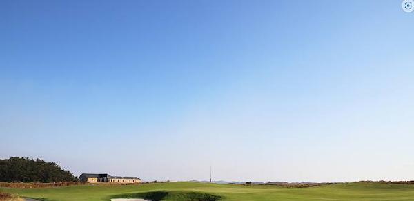 高尔夫球场灵岩45 - 阳江保利银滩高尔夫套票-海滨高尔夫旅游1球1晚套餐