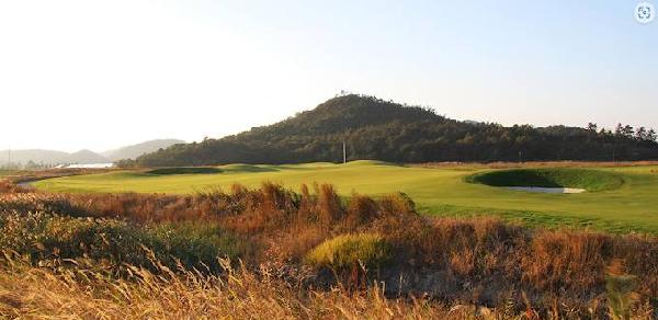 高尔夫球场灵岩45 - 海口观澜湖高尔夫球场预订-海南高尔夫旅游攻略推荐