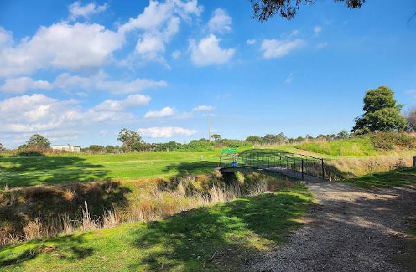 加菲尔德高尔夫俱乐部 - 阳江保利银滩高尔夫套票-海滨高尔夫旅游1球1晚套餐