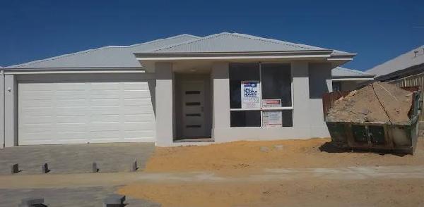 邓斯伯勒湖高尔夫俱乐部 - 阳江保利银滩高尔夫套票-海滨高尔夫旅游1球1晚套餐