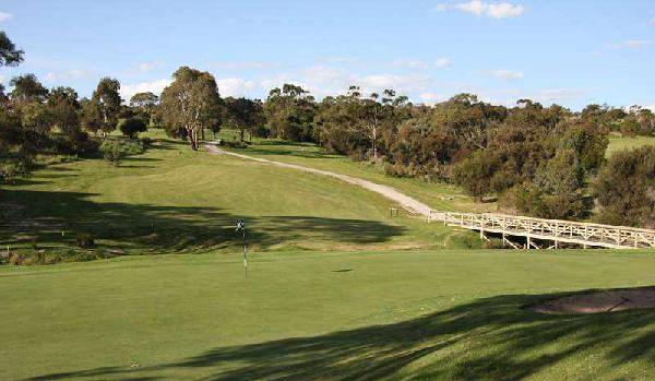 新特里威里纳湾高尔夫球场 - undefined