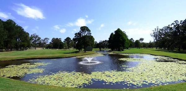 太平洋高尔夫俱乐部 - 阳江保利银滩高尔夫套票-海滨高尔夫旅游1球1晚套餐