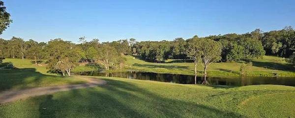 松河高尔夫俱乐部 - 全国335座高尔夫球场实时预订-高球爱好者一站式订场平台