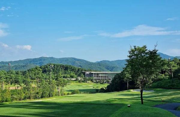 铁俱乐部乡村俱乐部 - 深圳观澜湖高尔夫订场服务-广东专业高尔夫预订平台