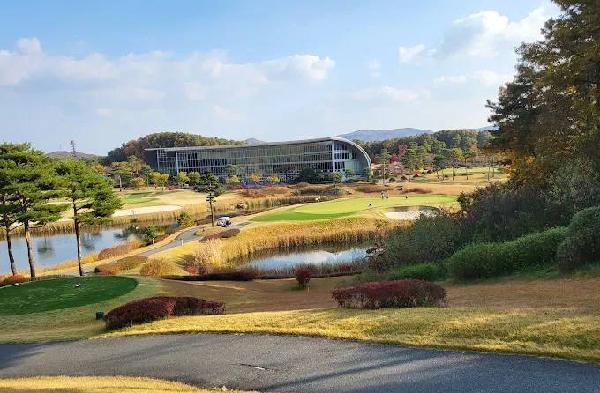 铁俱乐部乡村俱乐部 - undefined