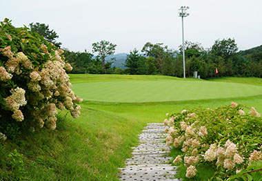 天空谷乡村俱乐部湖景山景场(公共场) - 海口观澜湖高尔夫球场预订-海南高尔夫旅游攻略推荐