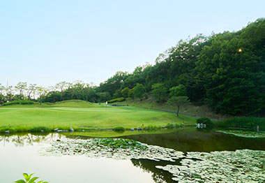 天空谷乡村俱乐部湖景山景场(公共场) - 全国335座高尔夫球场实时预订-高球爱好者一站式订场平台