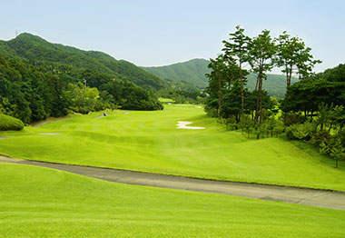 天空谷乡村俱乐部湖景山景场(公共场) - undefined