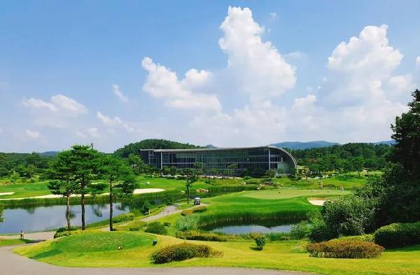 铁俱乐部乡村俱乐部 - 高尔夫1球1晚特惠套票-星际高球联盟精选旅游套餐