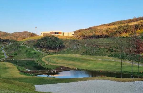 军威卡莱特乡村俱乐部 - 深圳观澜湖高尔夫订场服务-广东专业高尔夫预订平台