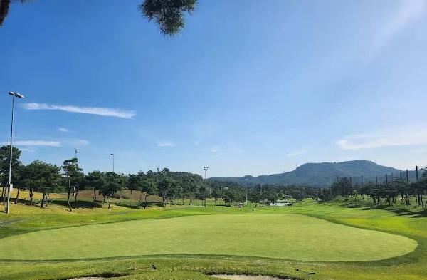 高尔夫球场清通 - 星际高球联盟-中国精英人士高尔夫旅游度假实景