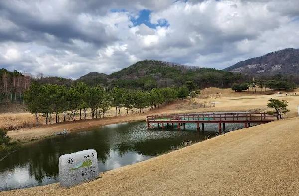 九龙乡村俱乐部 - 高尔夫1球1晚特惠套票-星际高球联盟精选旅游套餐