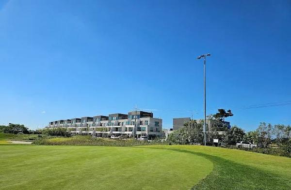 皇家林克斯乡村俱乐部 - 高尔夫1球1晚特惠套票-星际高球联盟精选旅游套餐